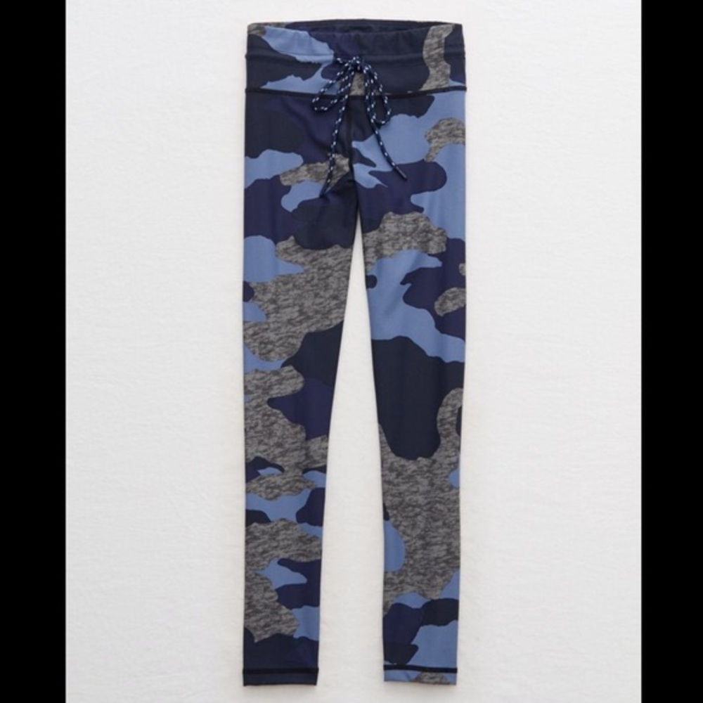 American Eagle Blue Camo Leggings